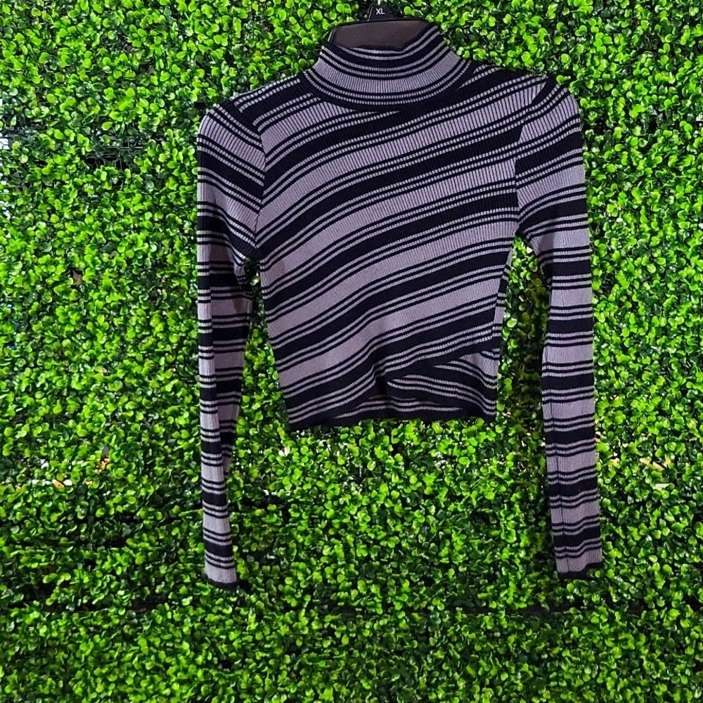 Elegant Black and Gray Turtleneck with Unique Design - Size Medium